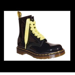 Dr. Martens 1460 WOMEN'S PATENT LEATHER LACE UP BOOTS SZ 7